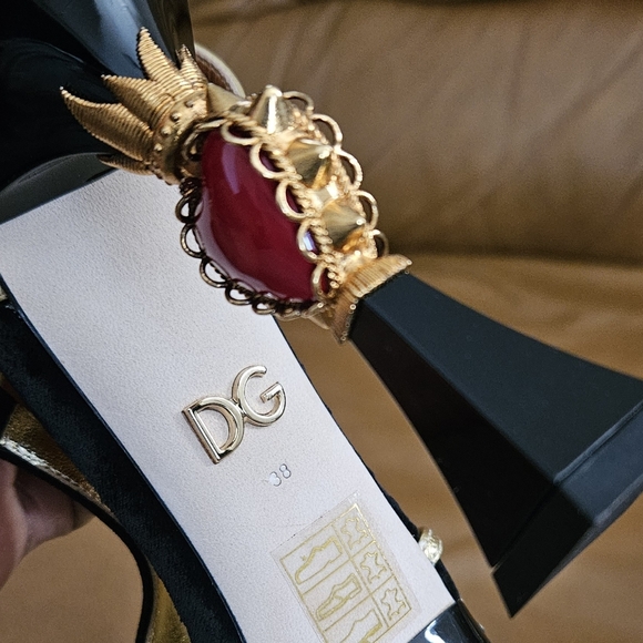 Dolce & Gabbana Black Suede Metallic Gold Leather Luxury Heels Size 8 US (MINT) - Picture 15 of 16